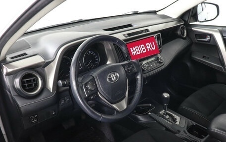 Toyota RAV4, 2018 год, 2 177 000 рублей, 9 фотография