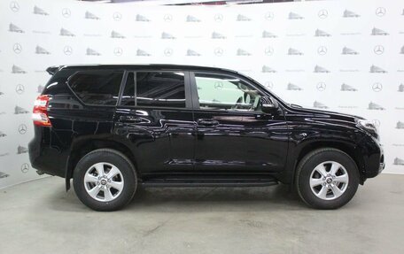 Toyota Land Cruiser Prado 150 рестайлинг 2, 2015 год, 3 800 000 рублей, 6 фотография