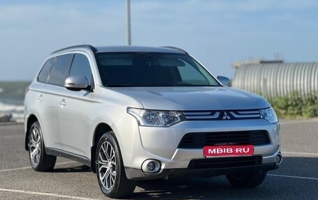 Mitsubishi Outlander III рестайлинг 3, 2013 год, 1 550 000 рублей, 1 фотография