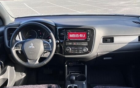 Mitsubishi Outlander III рестайлинг 3, 2013 год, 1 550 000 рублей, 5 фотография