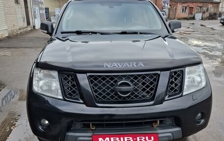 Nissan Navara (Frontier), 2013 год, 1 990 000 рублей, 3 фотография