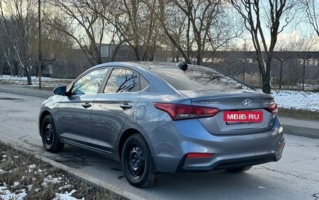 Hyundai Solaris II рестайлинг, 2018 год, 5 фотография