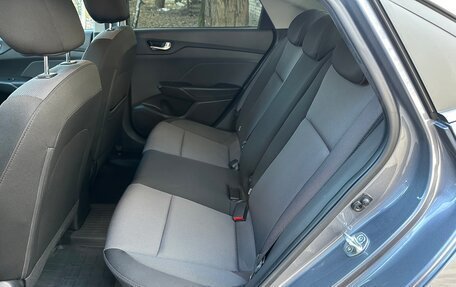 Hyundai Solaris II рестайлинг, 2018 год, 15 фотография