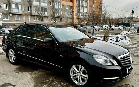 Mercedes-Benz E-Класс, 2010 год, 1 400 000 рублей, 3 фотография