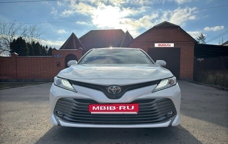 Toyota Camry, 2019 год, 3 700 000 рублей, 2 фотография