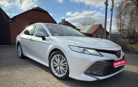 Toyota Camry, 2019 год, 3 700 000 рублей, 3 фотография