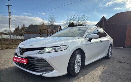 Toyota Camry, 2019 год, 3 700 000 рублей, 4 фотография