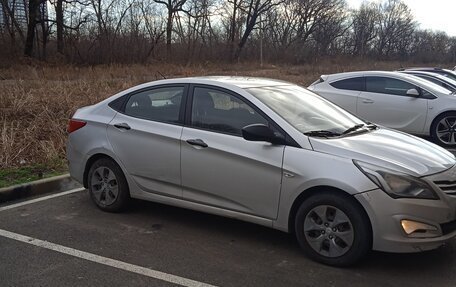 Hyundai Solaris II рестайлинг, 2015 год, 750 000 рублей, 4 фотография