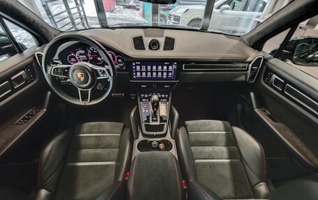 Porsche Cayenne III, 2022 год, 13 697 000 рублей, 13 фотография