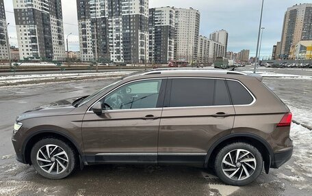 Volkswagen Tiguan II, 2018 год, 2 800 000 рублей, 3 фотография