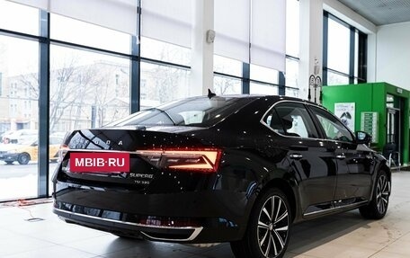 Skoda Superb III рестайлинг, 2024 год, 4 500 000 рублей, 5 фотография