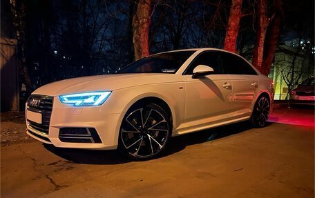 Audi A4, 2017 год, 2 800 000 рублей, 3 фотография