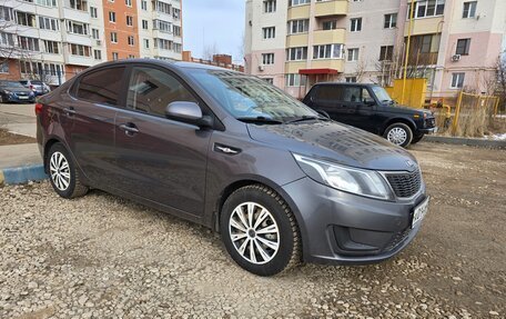 KIA Rio III рестайлинг, 2013 год, 835 000 рублей, 5 фотография