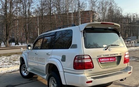 Toyota Land Cruiser 100 рестайлинг 2, 1998 год, 2 500 000 рублей, 13 фотография