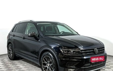 Volkswagen Tiguan II, 2018 год, 2 498 000 рублей, 3 фотография