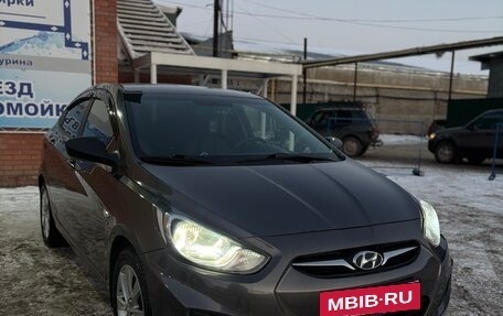 Hyundai Solaris II рестайлинг, 2011 год, 899 000 рублей, 4 фотография