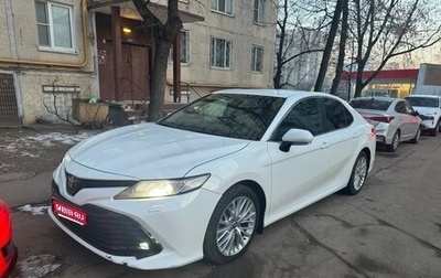 Toyota Camry, 2018 год, 1 900 000 рублей, 1 фотография