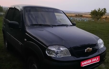 Chevrolet Niva I рестайлинг, 2013 год, 650 000 рублей, 5 фотография