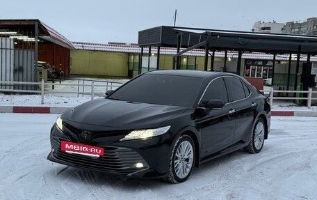 Toyota Camry, 2021 год, 3 000 000 рублей, 2 фотография