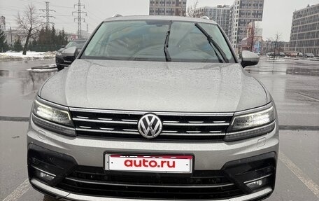 Volkswagen Tiguan II, 2018 год, 2 590 000 рублей, 1 фотография