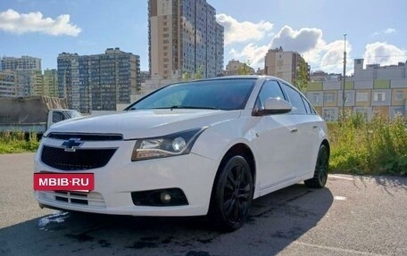 Chevrolet Cruze II, 2012 год, 850 000 рублей, 3 фотография