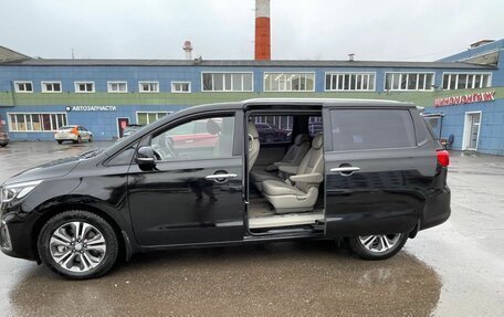 KIA Carnival III, 2019 год, 2 800 000 рублей, 10 фотография