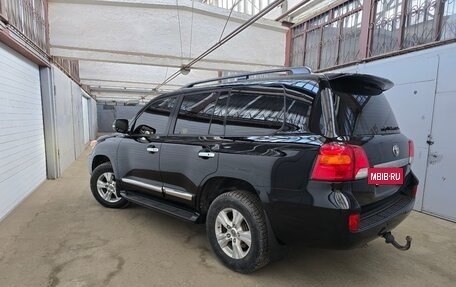 Toyota Land Cruiser 200, 2015 год, 3 200 000 рублей, 6 фотография