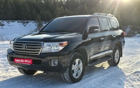 Toyota Land Cruiser 200, 2015 год, 3 200 000 рублей, 7 фотография