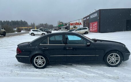 Mercedes-Benz E-Класс, 2004 год, 520 000 рублей, 4 фотография