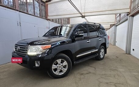 Toyota Land Cruiser 200, 2015 год, 3 200 000 рублей, 5 фотография