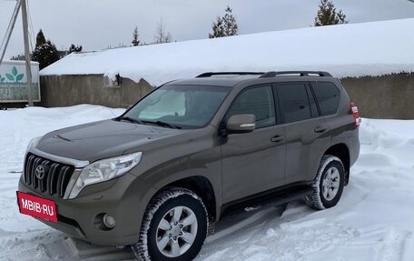 Toyota Land Cruiser Prado 150 рестайлинг 2, 2013 год, 3 050 000 рублей, 2 фотография