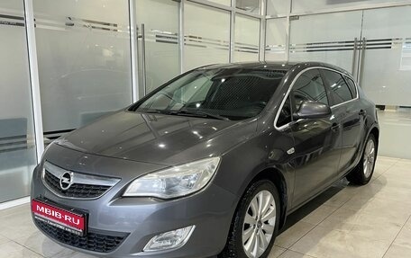 Opel Astra J, 2011 год, 725 000 рублей, 1 фотография