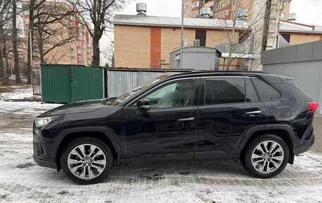 Toyota RAV4, 2021 год, 3 950 000 рублей, 3 фотография