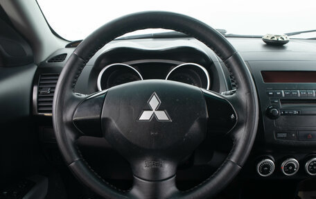 Mitsubishi Outlander III рестайлинг 3, 2008 год, 1 449 000 рублей, 13 фотография