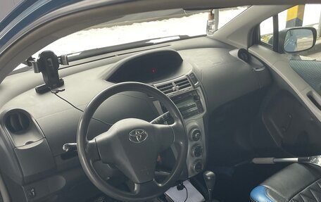 Toyota Yaris III рестайлинг, 2008 год, 710 000 рублей, 8 фотография