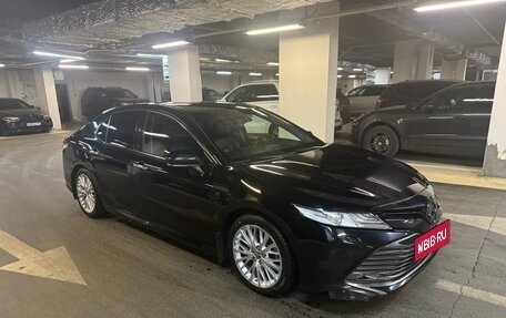 Toyota Camry, 2018 год, 3 380 000 рублей, 13 фотография