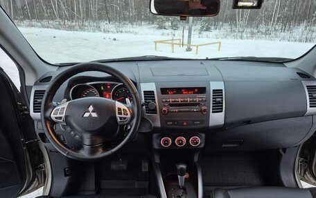 Mitsubishi Outlander III рестайлинг 3, 2008 год, 1 450 000 рублей, 19 фотография