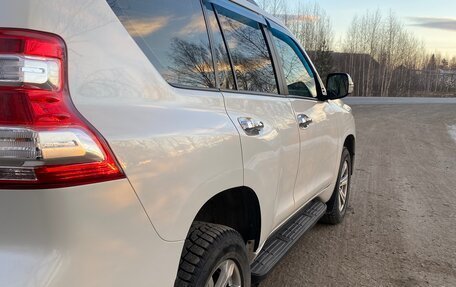 Toyota Land Cruiser Prado 150 рестайлинг 2, 2014 год, 3 700 000 рублей, 6 фотография