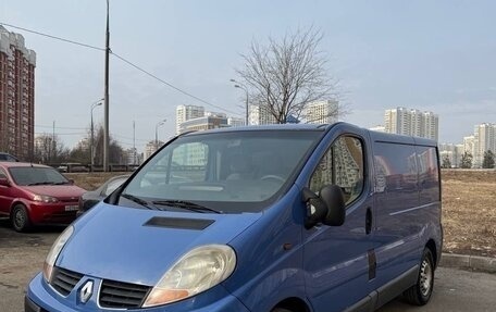 Renault Trafic, 2007 год, 880 000 рублей, 3 фотография