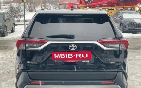 Toyota RAV4, 2020 год, 2 999 999 рублей, 7 фотография