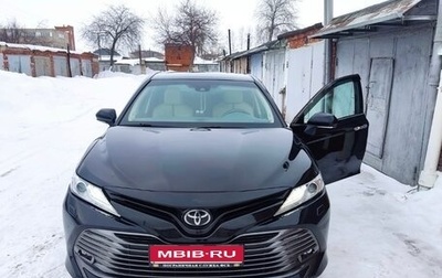 Toyota Camry, 2018 год, 2 990 000 рублей, 1 фотография