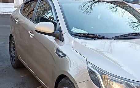 KIA Rio III рестайлинг, 2013 год, 750 000 рублей, 2 фотография