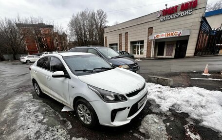 KIA Rio IV, 2017 год, 680 000 рублей, 2 фотография