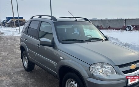 Chevrolet Niva I рестайлинг, 2016 год, 710 000 рублей, 2 фотография