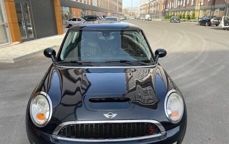 MINI Hatch, 2008 год, 1 090 000 рублей, 2 фотография