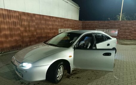 Mazda 323, 1998 год, 250 000 рублей, 12 фотография