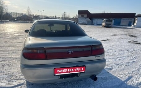 Toyota Carina, 1994 год, 400 000 рублей, 5 фотография