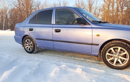 Hyundai Accent II, 2004 год, 370 000 рублей, 2 фотография