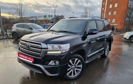 Toyota Land Cruiser 200, 2018 год, 9 100 000 рублей, 2 фотография