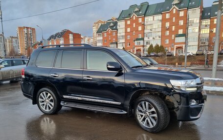 Toyota Land Cruiser 200, 2018 год, 9 100 000 рублей, 3 фотография